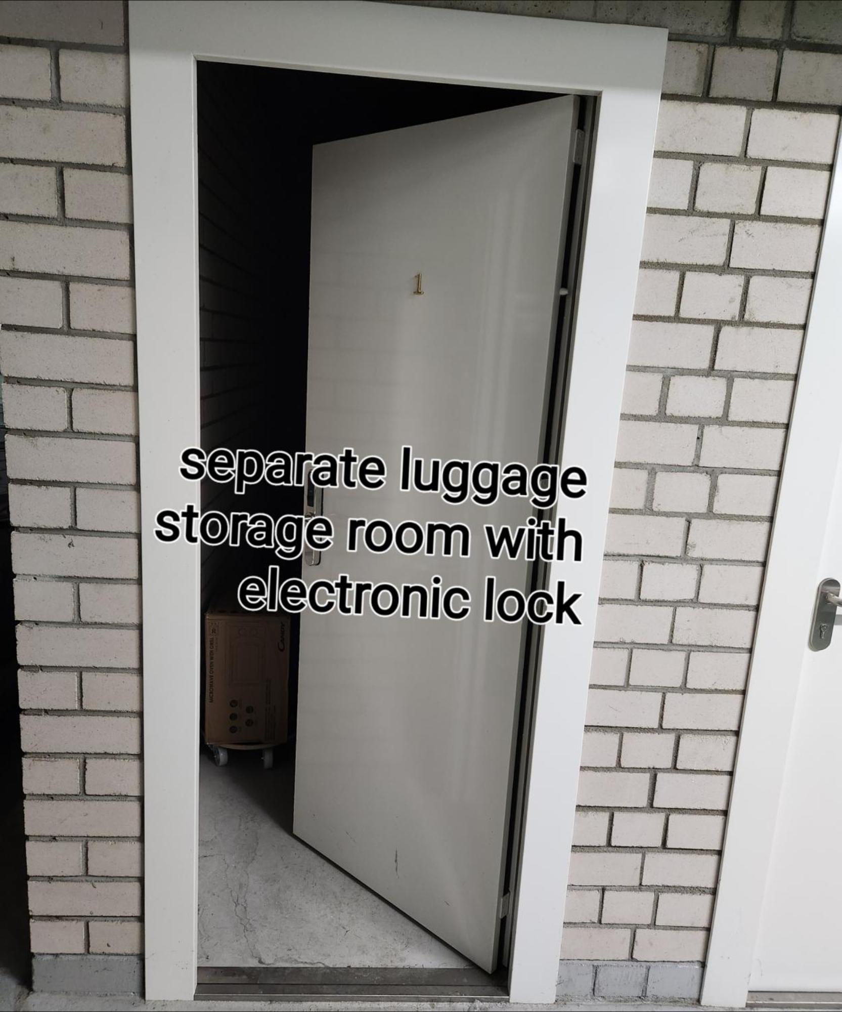 Happy Inn Presidential, Self Check-In, Parking In The Underground Garage VNO Exteriör bild