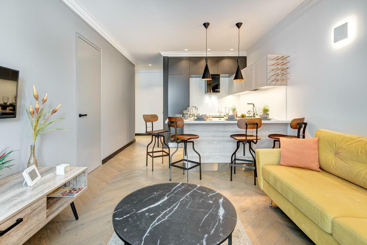 Happy Inn Presidential, Self Check-In, Parking In The Underground Garage VNO Exteriör bild