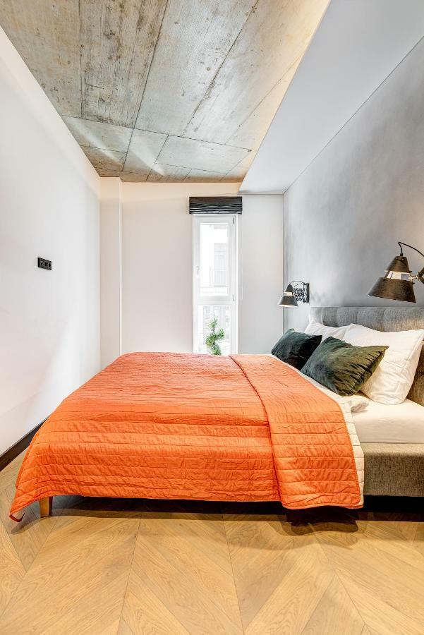 Happy Inn Presidential, Self Check-In, Parking In The Underground Garage VNO Exteriör bild