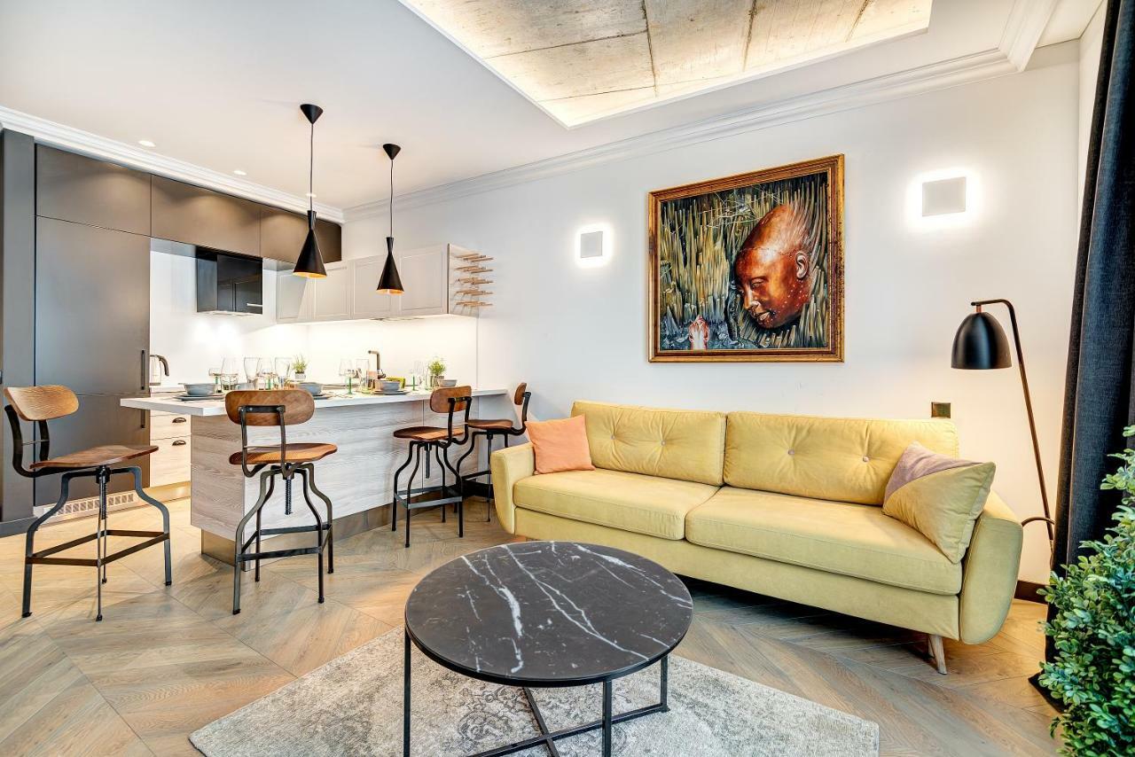 Happy Inn Presidential, Self Check-In, Parking In The Underground Garage VNO Exteriör bild