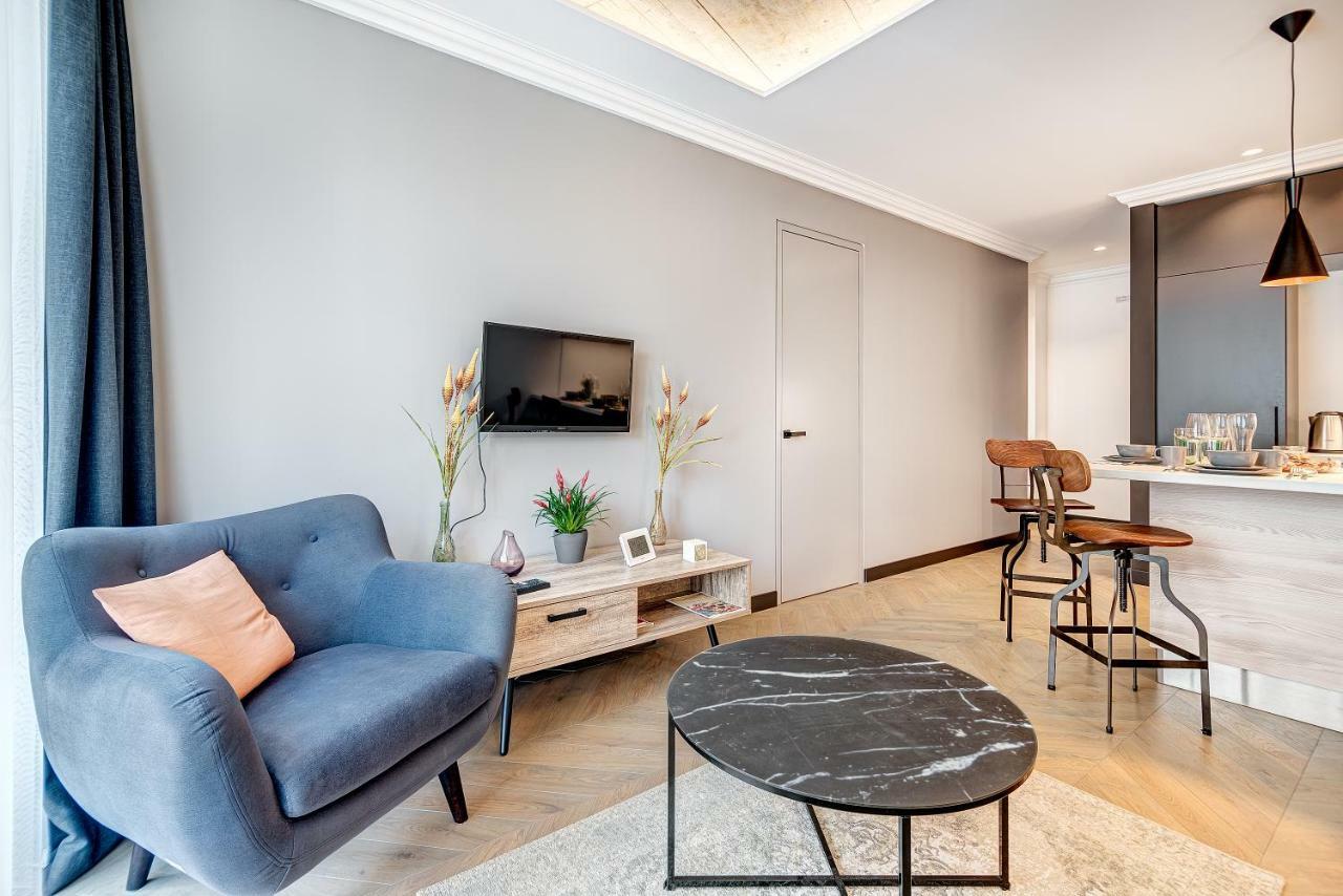 Happy Inn Presidential, Self Check-In, Parking In The Underground Garage VNO Exteriör bild