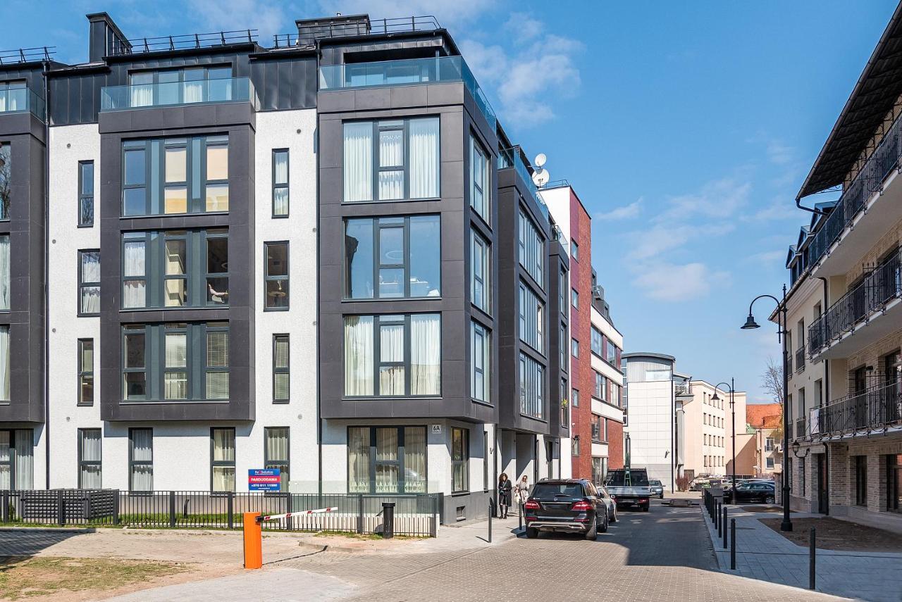 Happy Inn Presidential, Self Check-In, Parking In The Underground Garage VNO Exteriör bild