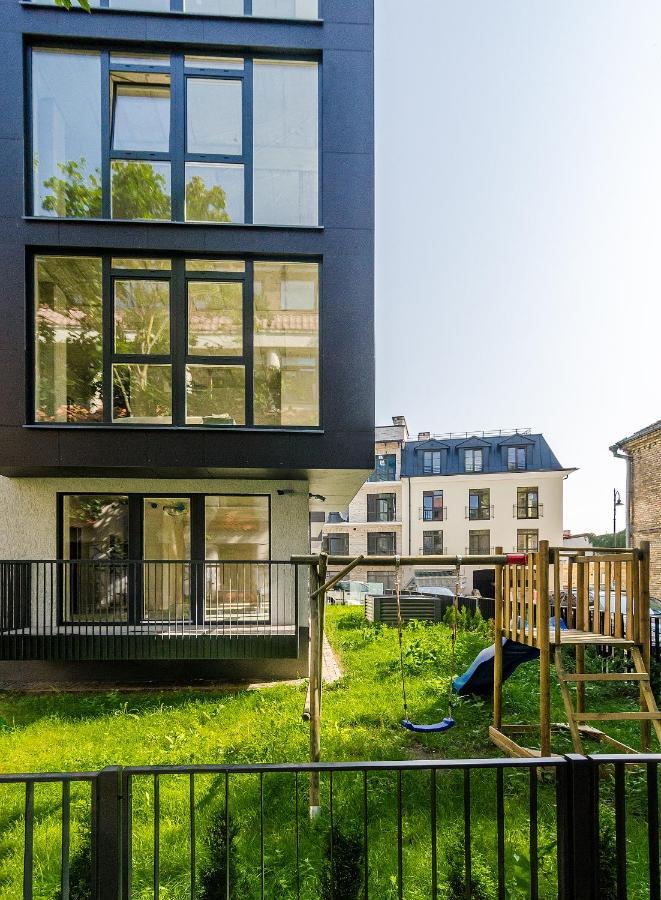 Happy Inn Presidential, Self Check-In, Parking In The Underground Garage VNO Exteriör bild
