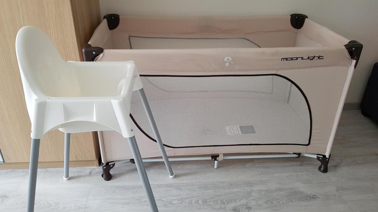Happy Inn Presidential, Self Check-In, Parking In The Underground Garage VNO Exteriör bild